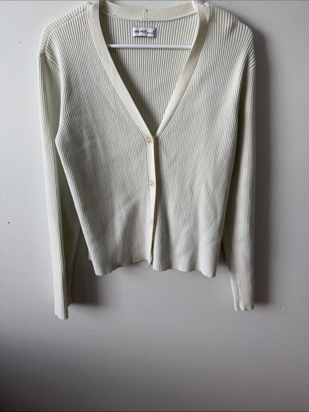 Nine West Light Cream Ribbed V-Neck Button Cardigan